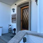 Au Bonheur Des Iris Bed & Breakfast Rolle
