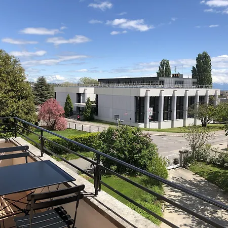 Au Bonheur Des Iris 홀르