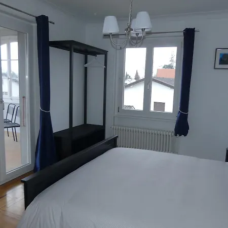Au Bonheur Des Iris 3* Ролль